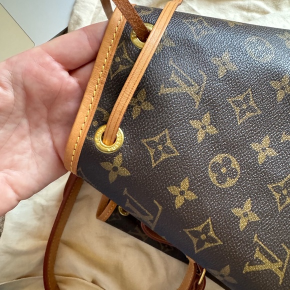 Louis Vuitton Monogram Noe - Picture 7 of 9